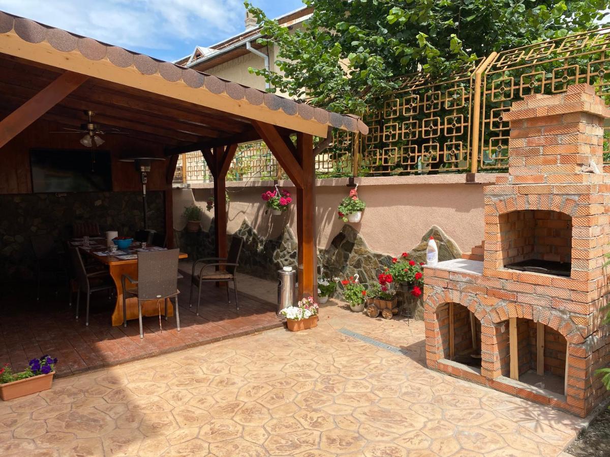 Casa Cattleya Ξενοδοχείο Târgu Jiu Εξωτερικό φωτογραφία