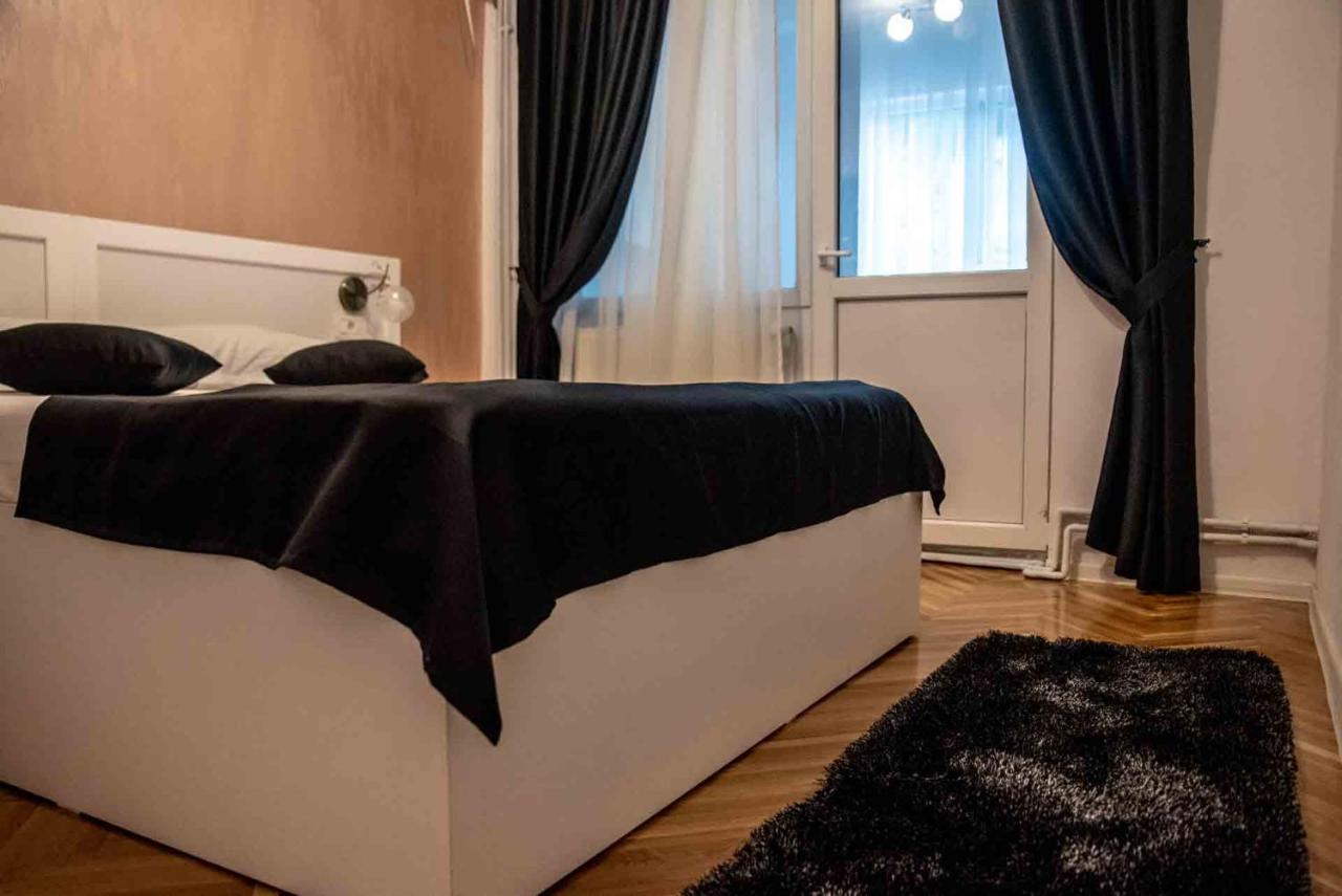 Casa Cattleya Ξενοδοχείο Târgu Jiu Εξωτερικό φωτογραφία